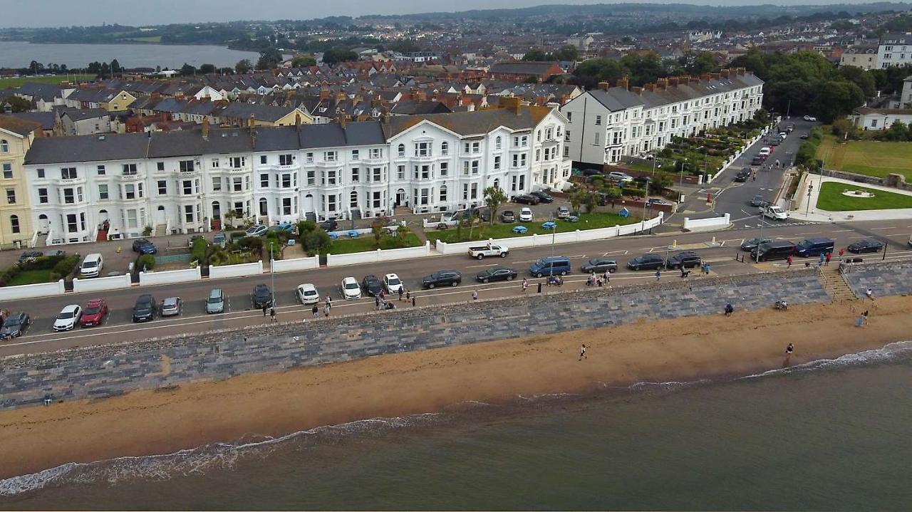 Exmouth Beach Hotel Exterior photo